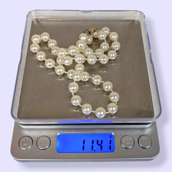 (2/$20) Vintage Faux Pearl Necklace - Picture 5 of 5